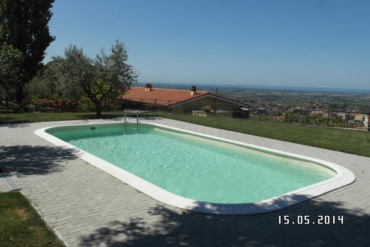 فيلا أريكتشيافي Agriturismo La Vite E Gli Ulivi المظهر الخارجي الصورة